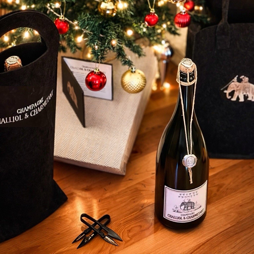 Opening a Challiol & Charmetant handcrafted champagne magnum with ancienne closure